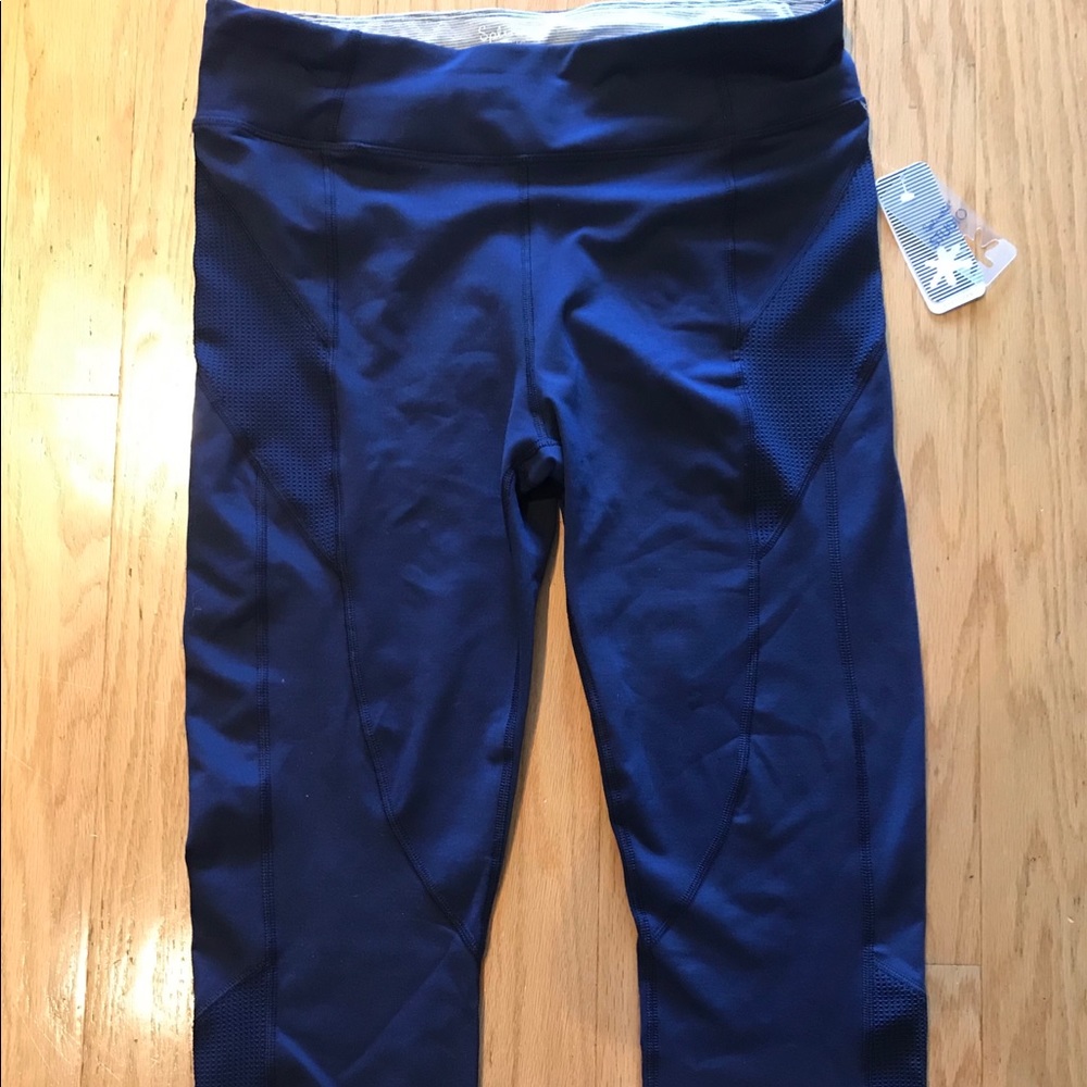 Splendid navy blue active crop